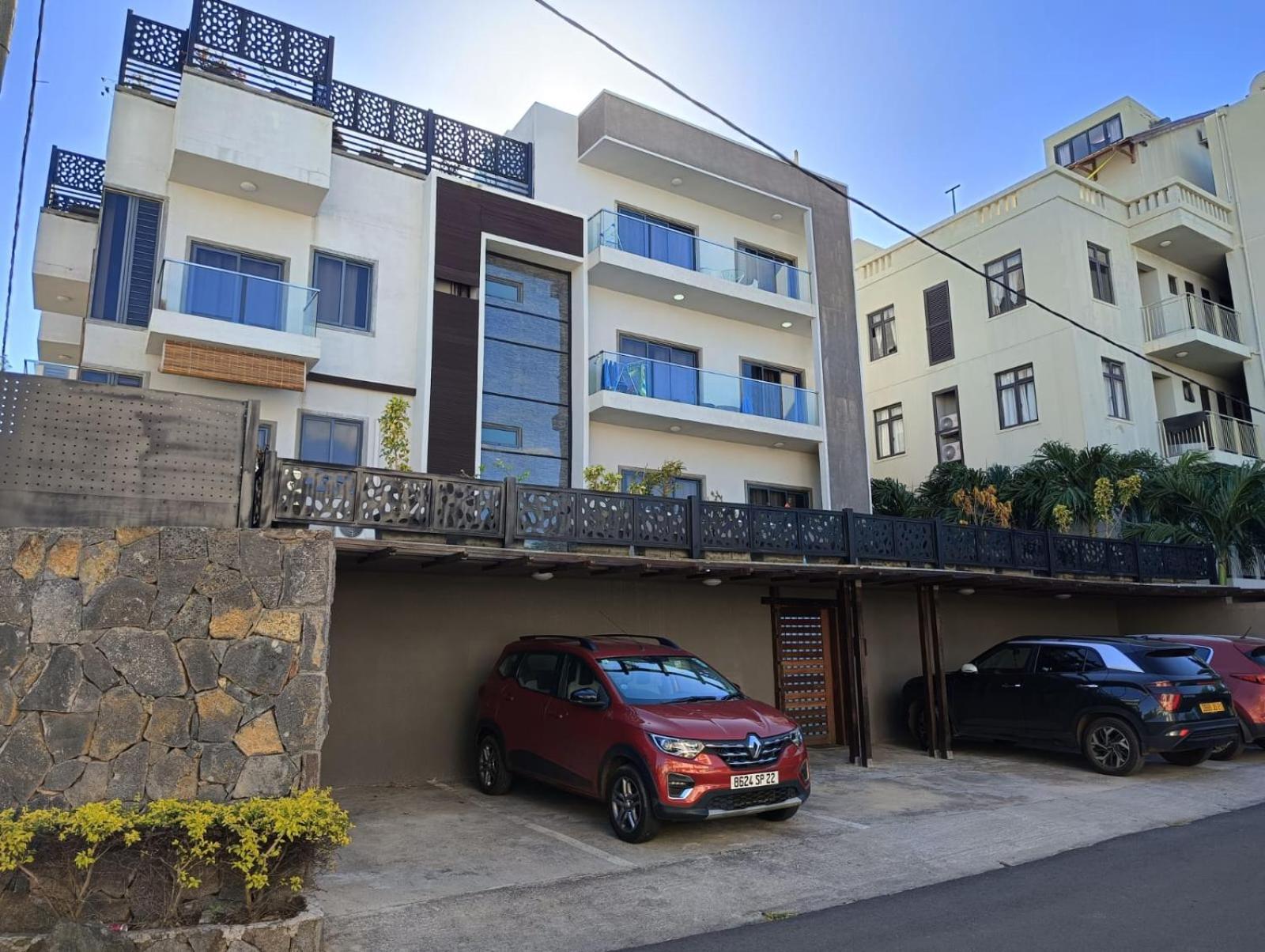 Flic-en-Flacq Newly Renovated Studio Apartment With Rooftop Pool, Few Steps To The Beach מראה חיצוני תמונה