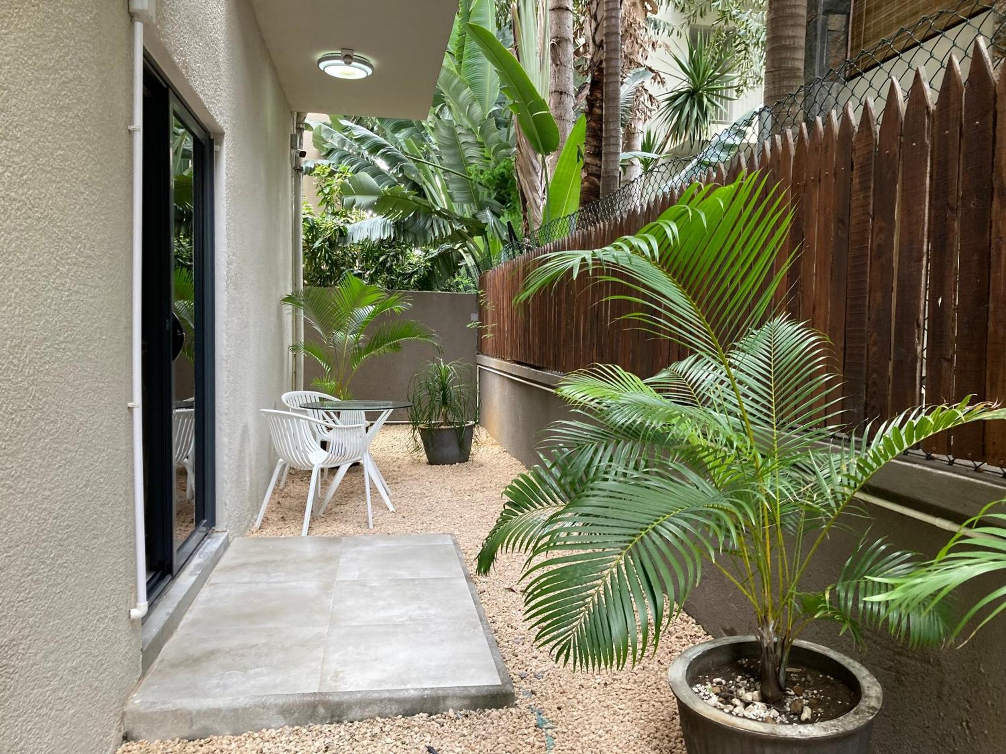 Flic-en-Flacq Newly Renovated Studio Apartment With Rooftop Pool, Few Steps To The Beach מראה חיצוני תמונה