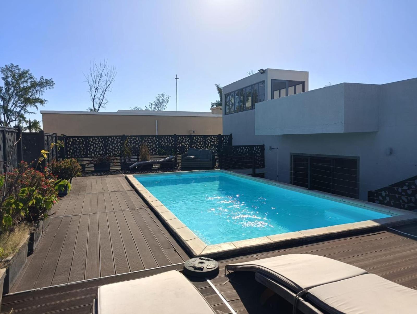 Flic-en-Flacq Newly Renovated Studio Apartment With Rooftop Pool, Few Steps To The Beach חדר תמונה