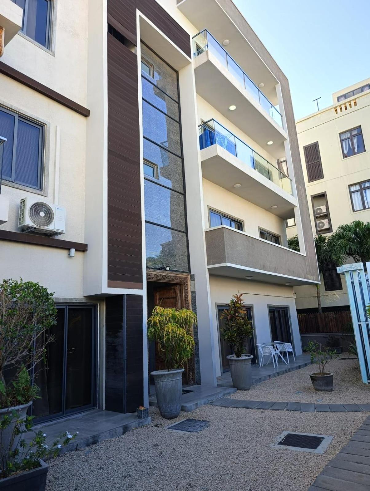 Flic-en-Flacq Newly Renovated Studio Apartment With Rooftop Pool, Few Steps To The Beach חדר תמונה